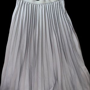 Kate Kasin Mid length gray  pleated Skirt